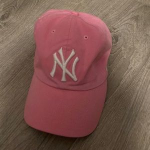 Pink Yankees 47 hat